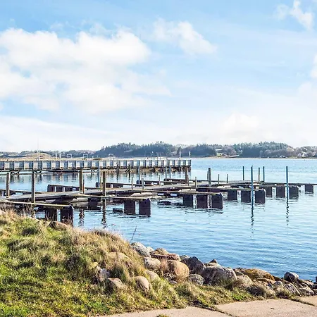 8 Person In Hojslev-by Traum * Højslev