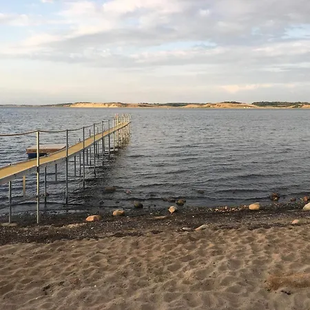 8 Person In Hojslev-by Traum * Højslev